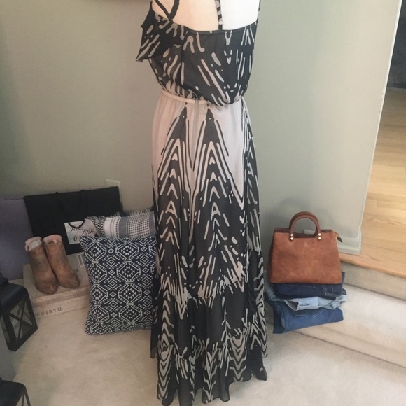 Lot of 6 Maxi Dresses, Size Medium - Picture 14 of 16